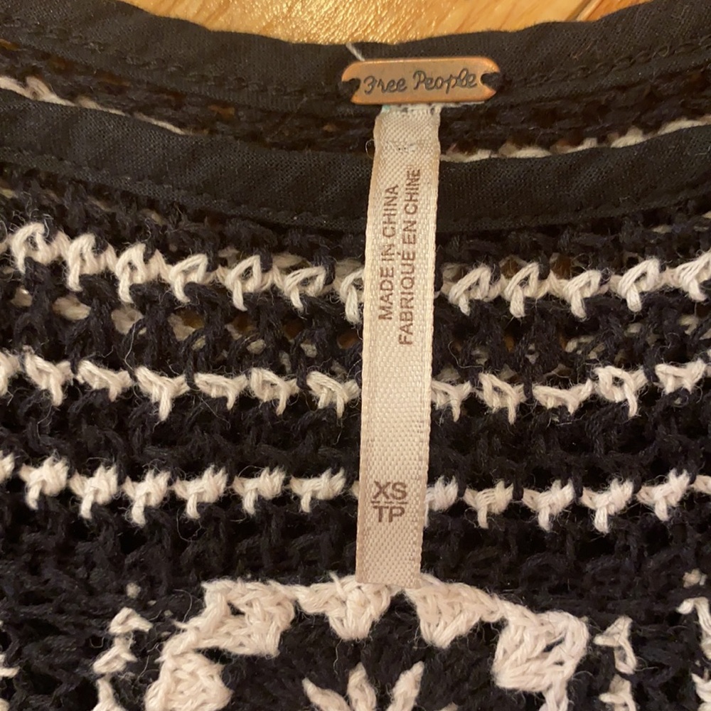 Free People crocheted peasant blouse - Picture 5 of 7